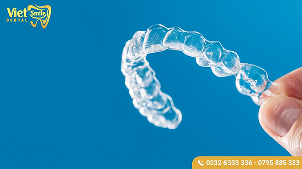 Niềng răng trong suốt Invisalign