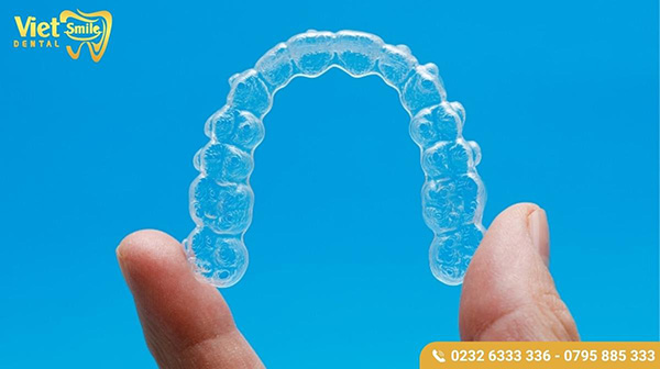 Niềng răng tháo lắp trong suốt Invisalign