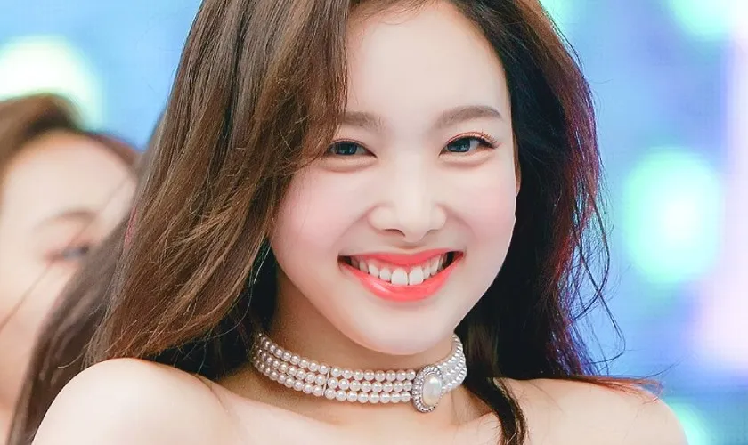 Răng thỏ là gì và ý nghĩa nhân tướng học của người răng thỏ