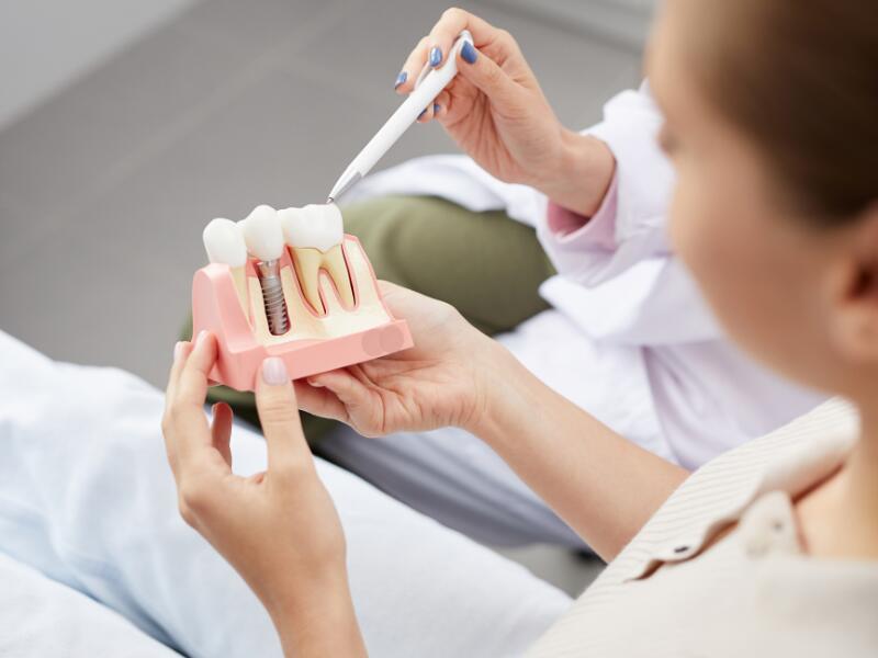 Cách phòng ngừa viêm nhiễm sau khi cấy ghép Implant